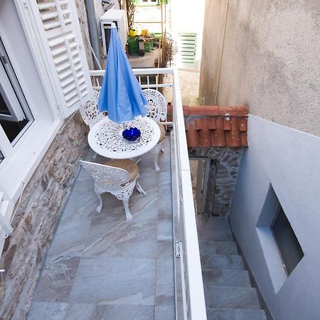 La Casa Di Pietra Apartamento Krk Exterior foto