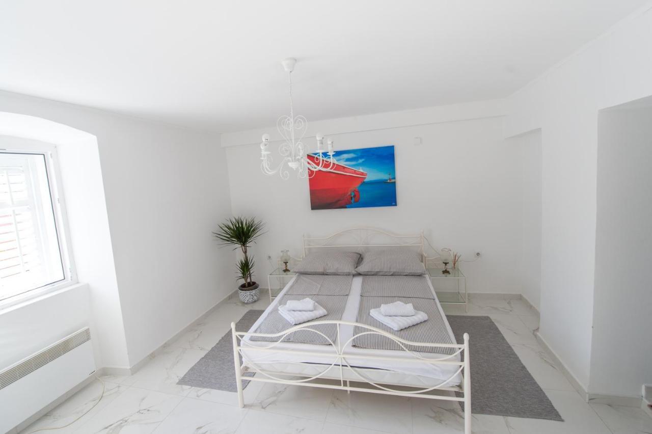 La Casa Di Pietra Apartamento Krk Exterior foto